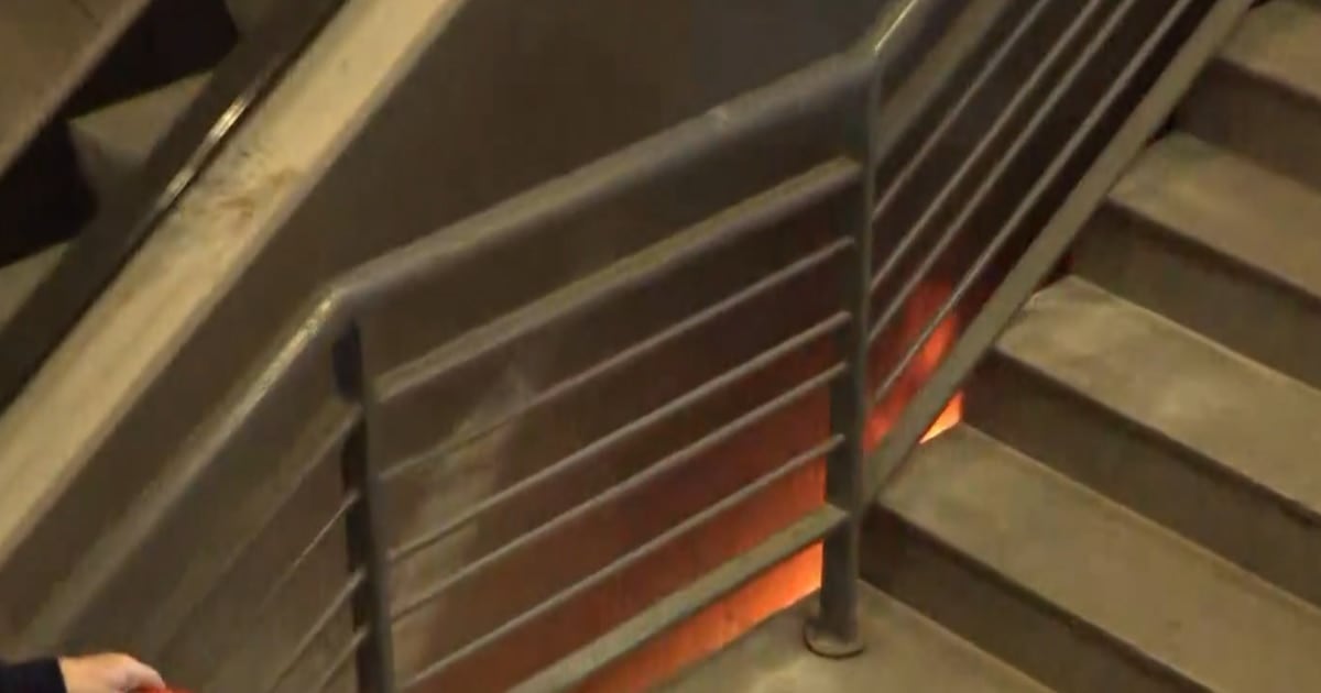 Un hombre de 26 años, la única persona asistida tras un incendio en una escalera mecánica de Constitución