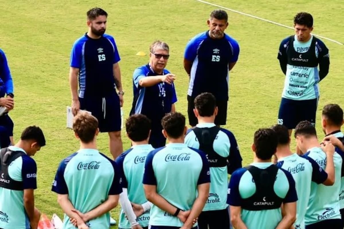 Seis goles en contra y el técnico se queda: la selección salvadoreña navega entre la crisis y el destino