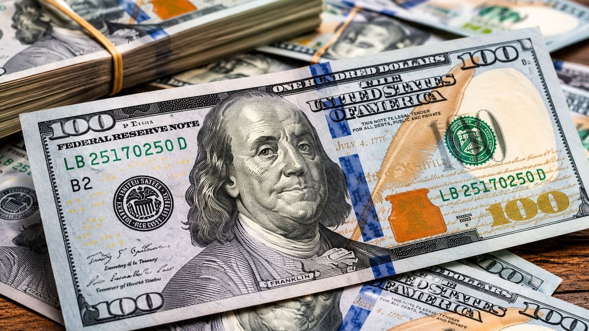 El dólar oficial se ubica en $1540 para la venta y $1490 para la compra al cierre del último día hábil