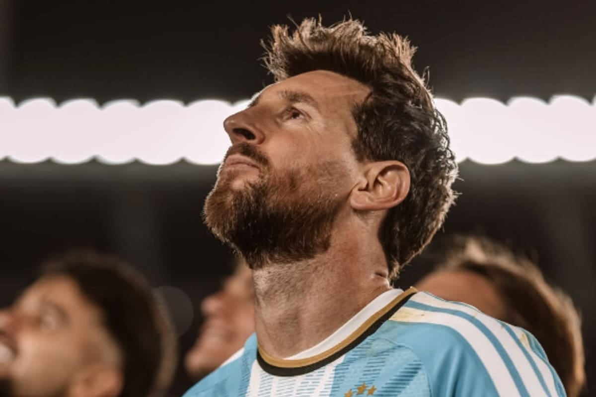 La última vez de Messi con la celeste y blanca: gol, abrazo de Cristiano y una carta que partió al medio