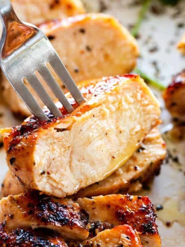 Siete claves de cocina para que la pechuga de pollo no quede seca en la mesa familiar