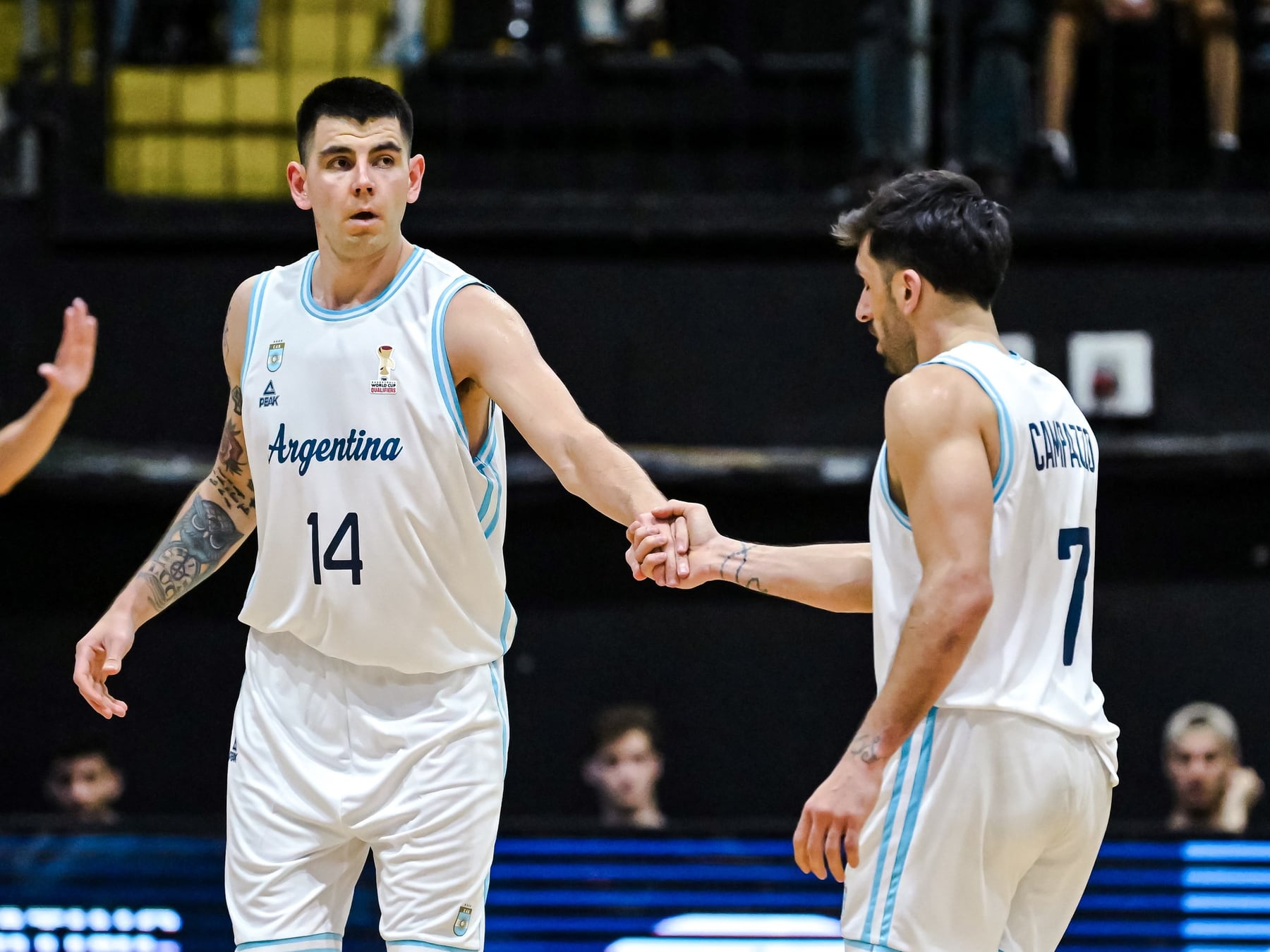 El hombro de Deck se complica y a la Selección se le aparece un fantasma justo a tiempo