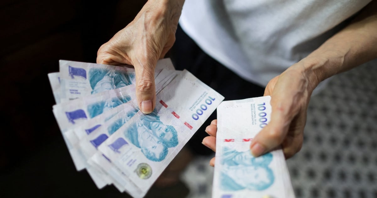 El aguante del pibe: cinco millones y medio de argentinos arrastran una deuda que no pueden pagar