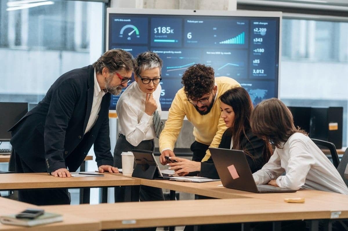 En Perú, uno de cada ocho empleados está dispuesto a hacer clic en un enlace sospechoso por 30.000 dólares