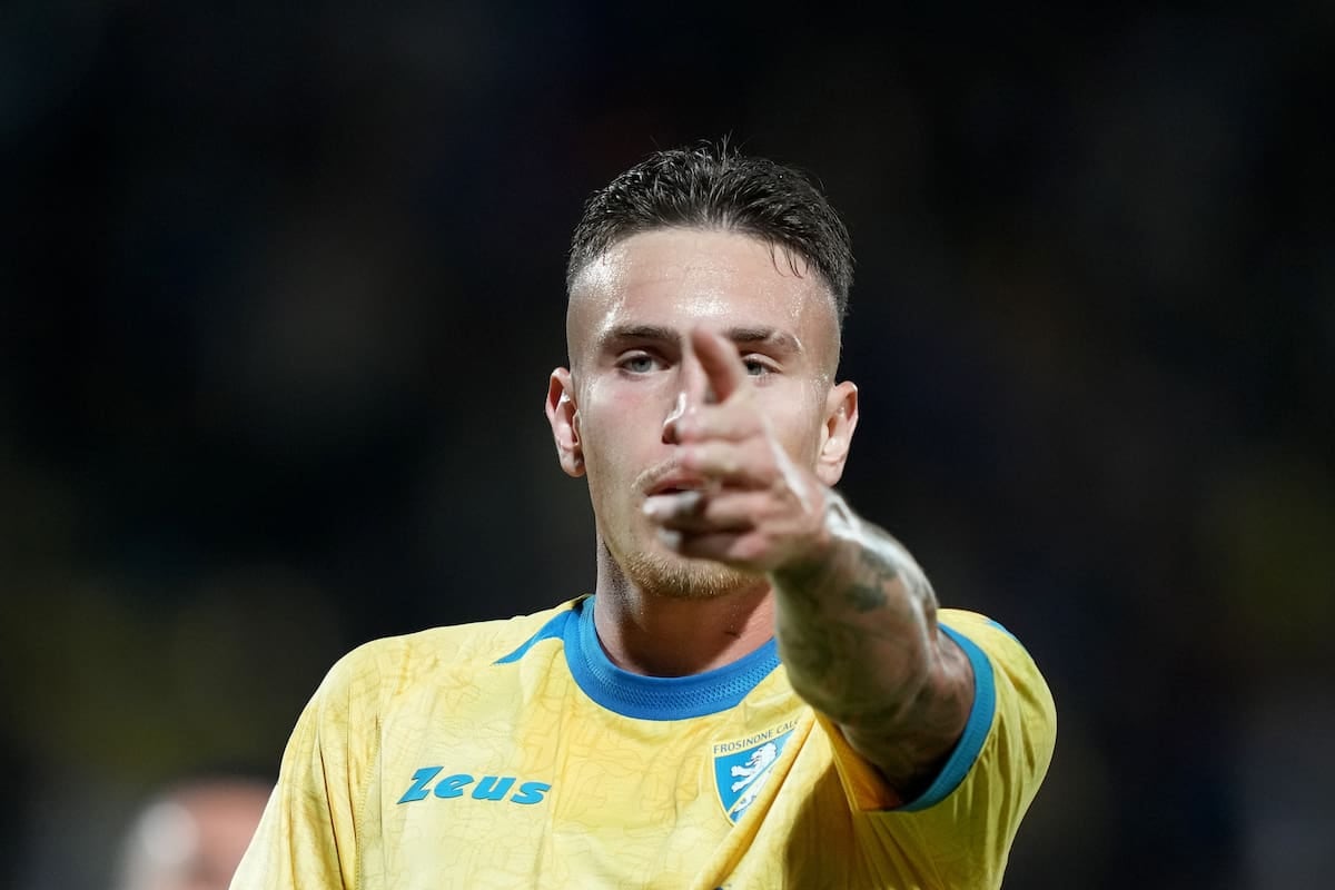 Raimondo se calzó el traje de crack y por ahora manda en la Serie A