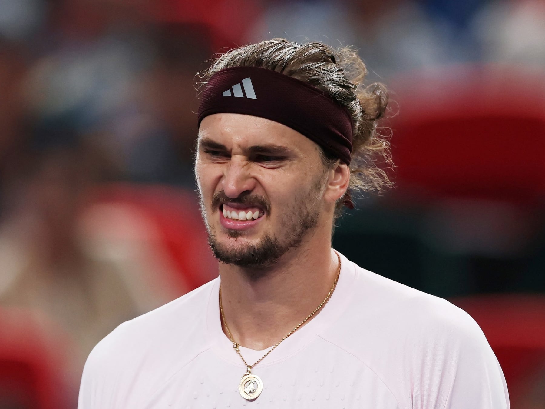 Adiós, robot: Zverev dijo basta en Shanghái y la final quedó entre españoles