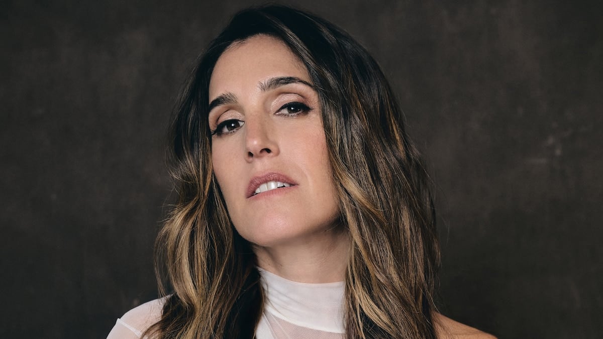 Soledad Pastorutti mira hacia atrás sin abandonar el folklore