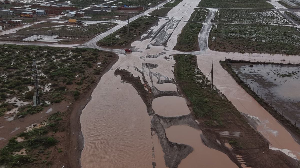 Añelo activó un refugio y asistió a 25 familias tras la tormenta