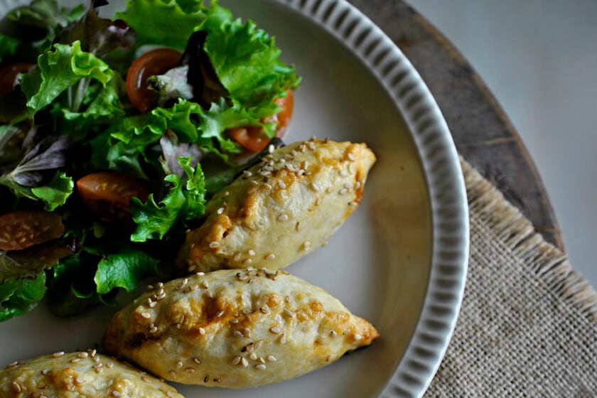 Empanadillas de ternera y champiñones: cómo lograr una masa casera que no se rompa